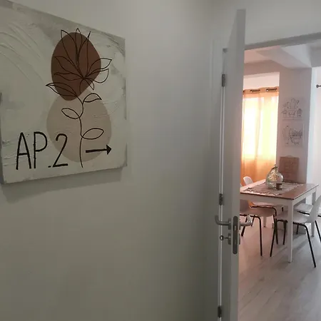 Casa Da Rua * Lagos