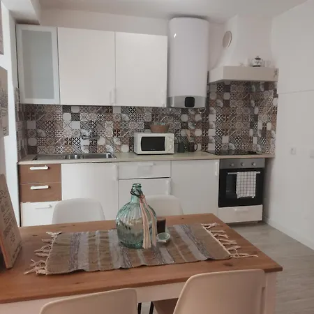 Casa Da Rua * لاغوس