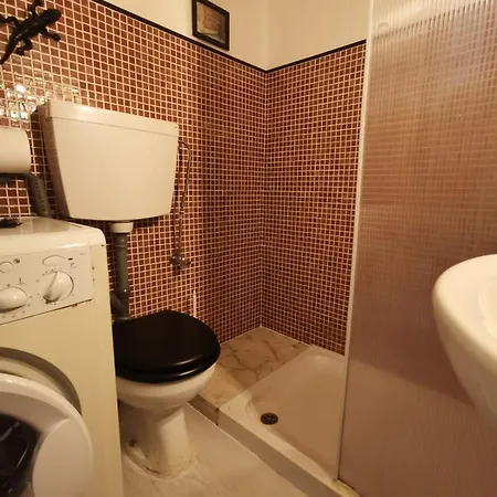 Casa Da Rua * Лагуш